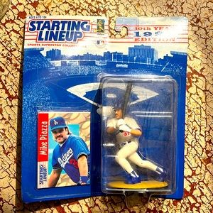 Mike Piazza Starting Lineup Sports Star Collectible, 1997, figurine and card.